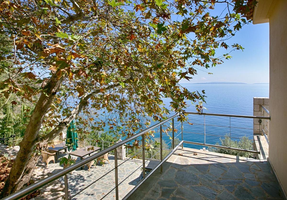 Kissakas Villas Leonídion Buitenkant foto