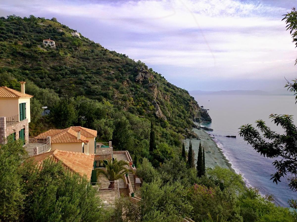 Kissakas Villas Leonídion Buitenkant foto