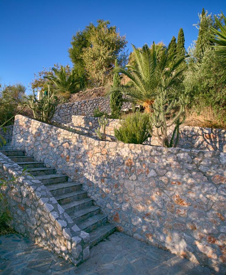 Kissakas Villas Leonídion Buitenkant foto