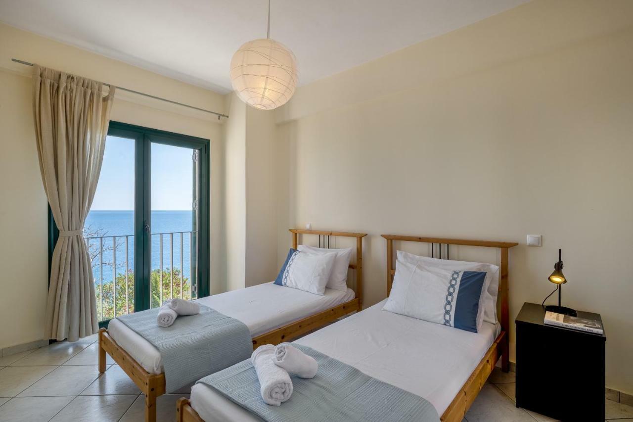 Kissakas Villas Leonídion Buitenkant foto