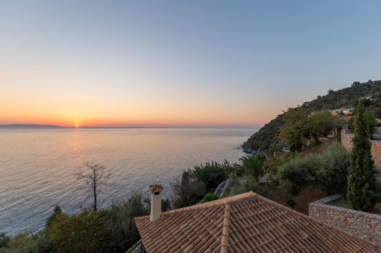 Kissakas Villas Leonídion Buitenkant foto